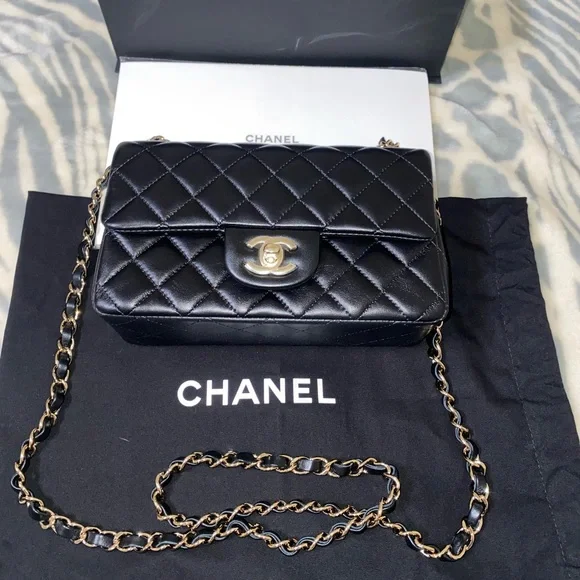 NEW CHANEL MINI CLASSIC FLAP BAG - Picture 5 of 16